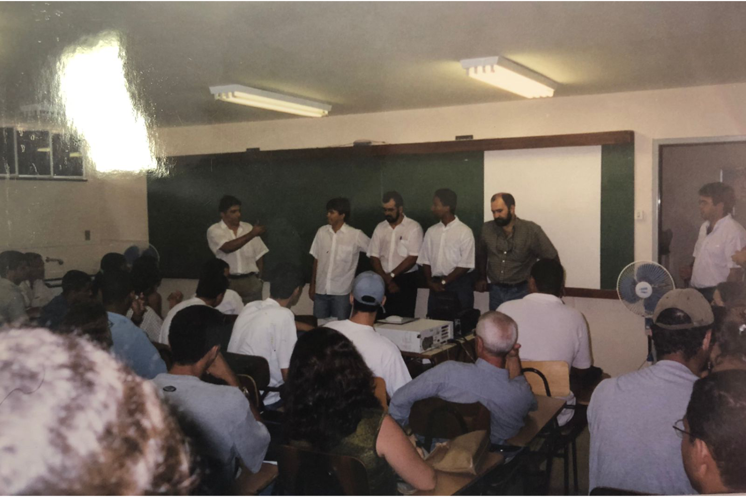 Aula inaugural do curso de Engenharia Florestal, em 2001 (Foto: Arquivo CCAA)