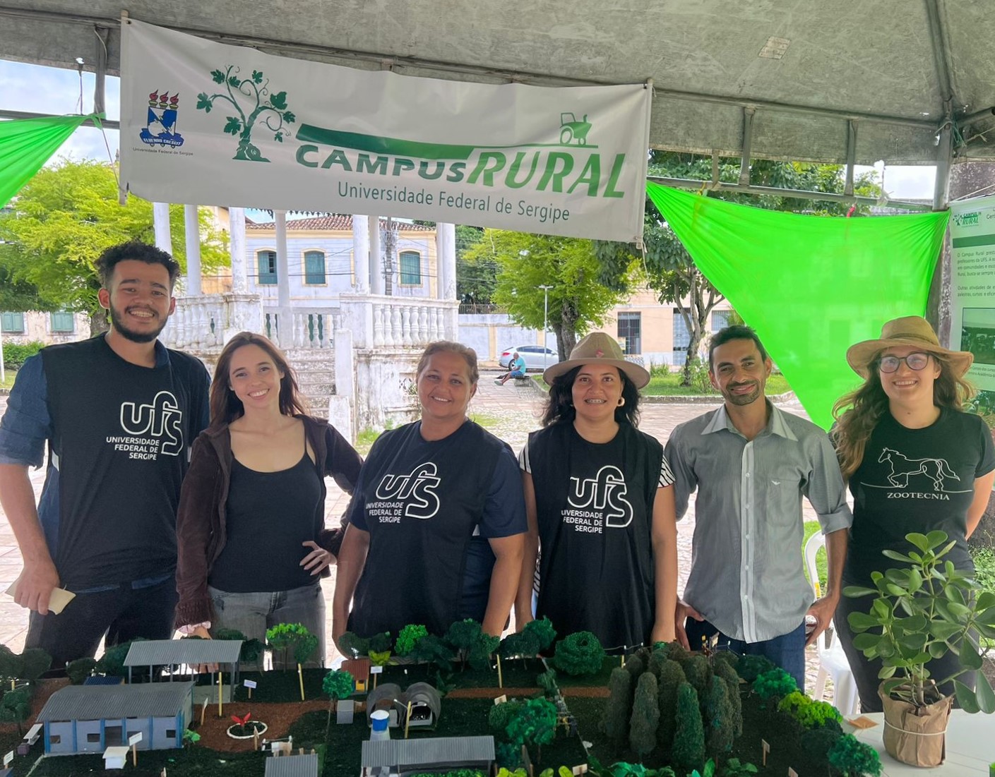 A feira contou com a presença de alunos de Zootecnia e técnicos do Campus Rural. Foto: Arquivo Pessoal