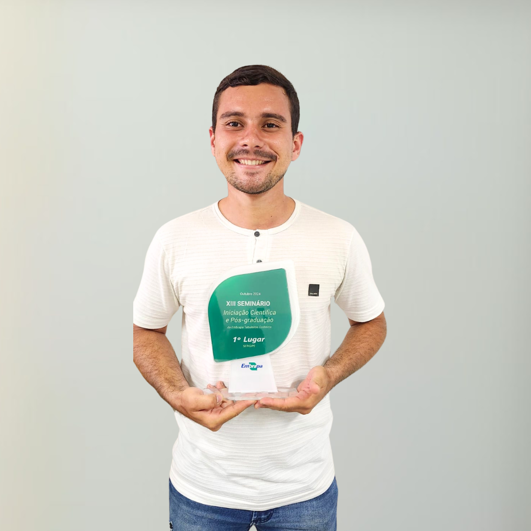  Társio Santos Bomfim / XII SEMINÁRIO / INICIAÇÃO CIENTÍFICA E PÓS-GRADUAÇÃO 