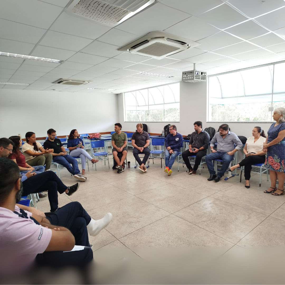 Discussão sobre a grade curricular e oportunidades para cursos das ciências náuticas,  Além dos professores do Depaq Ernesto e Ana Rosa, também participaram do GT, o presidente da Federação Nacional dos Engenheiros de Pesca, o Prof. Marcos Brabo, da Universidade Federal do Pará - UFPA, Campus Bragança, o professor Altevir Signor da UNIOESTE, O professor Jadson Pinheiro Santos UEMA (Profissional egresso da UFS), Professora Soraia Barreto Aguia da UNRB e todo corpo docente do curso de Engenharia de pesca, Campus Piuma, ES.