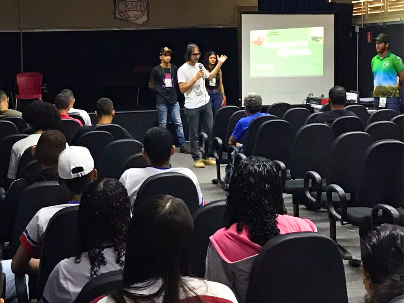 Registro dos dias em que foi visitadas as escolas para realizar o projeto. Com a participação de alunos do primeiro período de Engenharia Agrícola e dos demais integrantes do grupo de estudos, o GEMAIA.