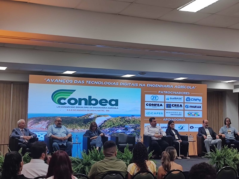 Palestrantes na abertura do congresso