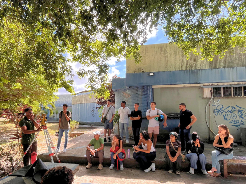 Exposição de materiais e boas-vindas aos calouros, com estandes dos cursos do Centro de Ciências Agrárias Aplicadas da UFS. Foto: Marília Gabriely.
