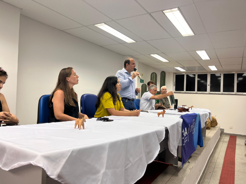 Professor e diretor do CCAA, Airon José. Foto: Marília Gabriely.